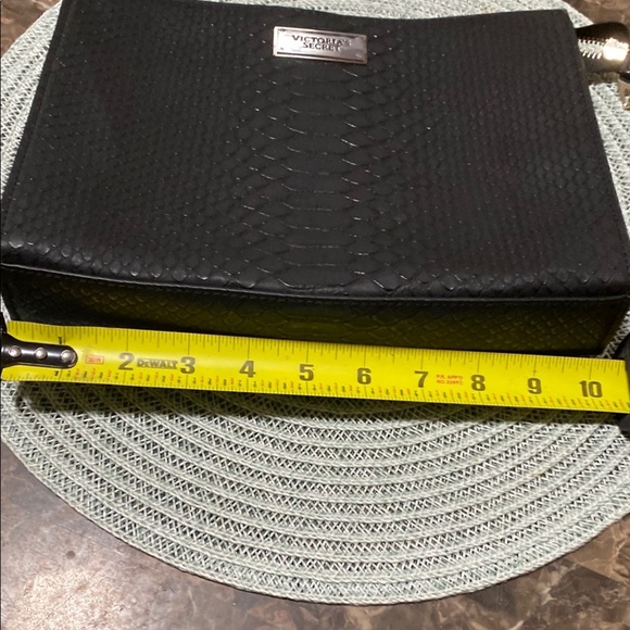 NWOTVictoria's Secret Black Textured Women's Bag - Picture 4 of 5